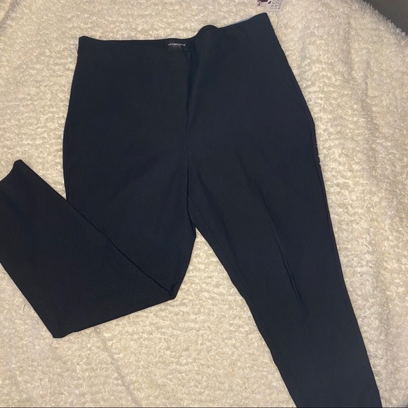 NWT Liz Claiborne Ankle pants - Picture 4 of 7